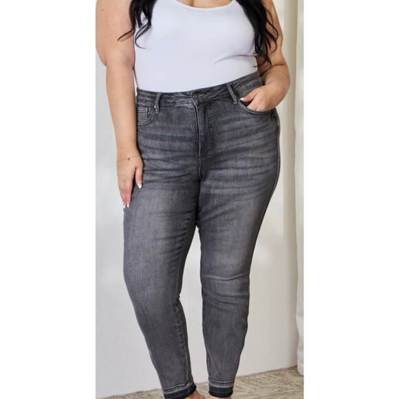 Judy Blue Full Size High Waist Tummy Control Release Hem Skinny Jeans 24W - Picture 1 of 6